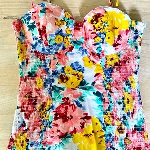 Guess flora top